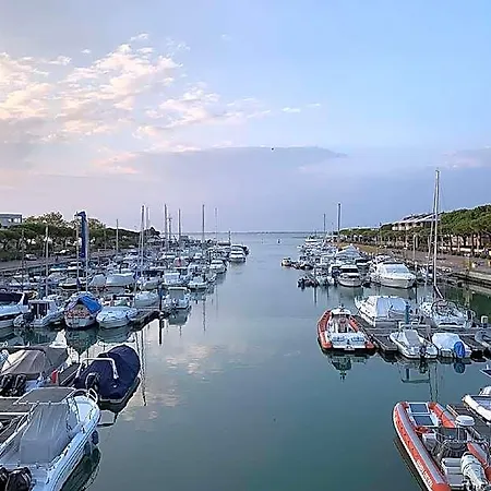 Comfy Flat 600m From The Sea With 2*