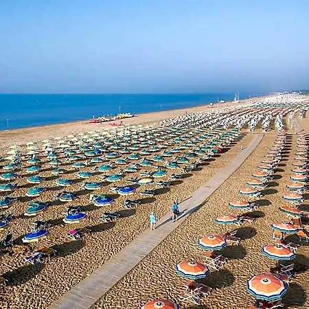 Otel Comfy Flat 600m From The Sea With 2*