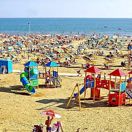 Apartment Comfy Flat 600m From The Sea With *