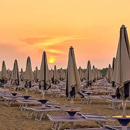 Comfy Flat 600m From The Sea With Otel 2*